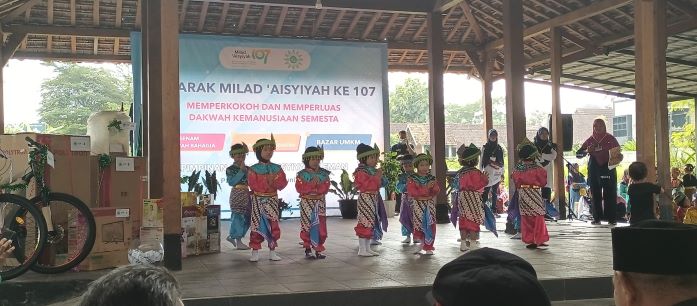 Semarakkan Milad Aisyiyah Ke-107 Dengan Senam Bahagia Bareng Bupati